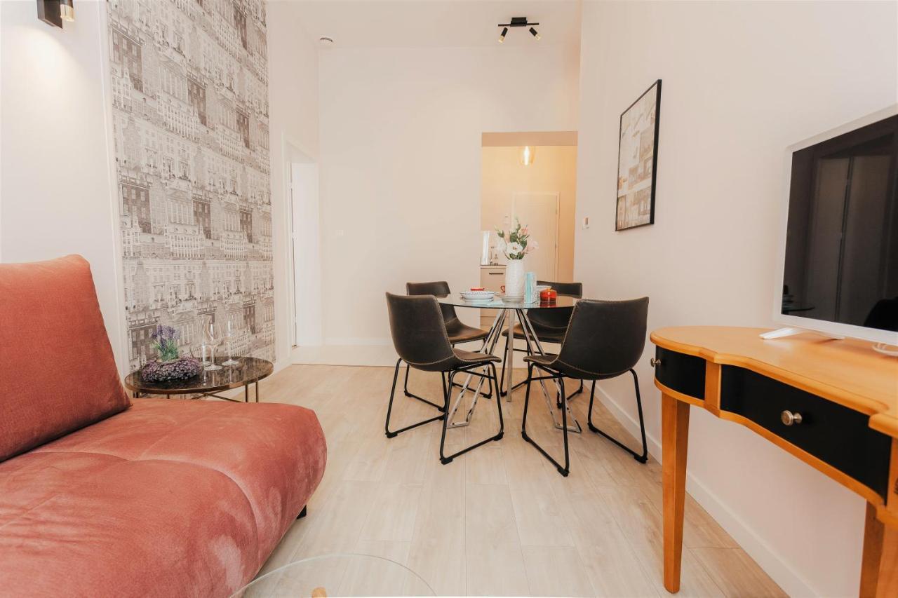 Delux Apartament Oldtown Kochanowskiego 30 Krakau Exterior foto