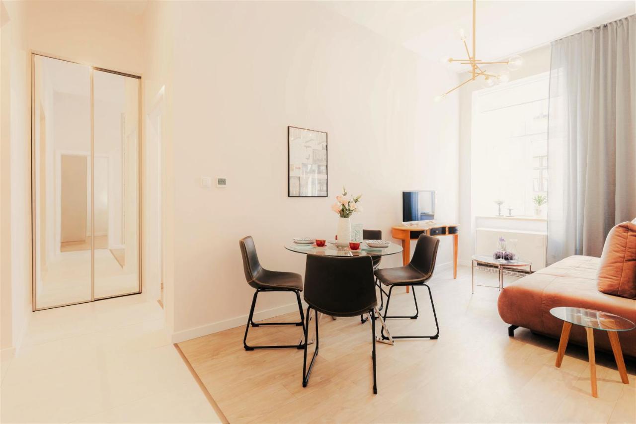 Delux Apartament Oldtown Kochanowskiego 30 Krakau Exterior foto