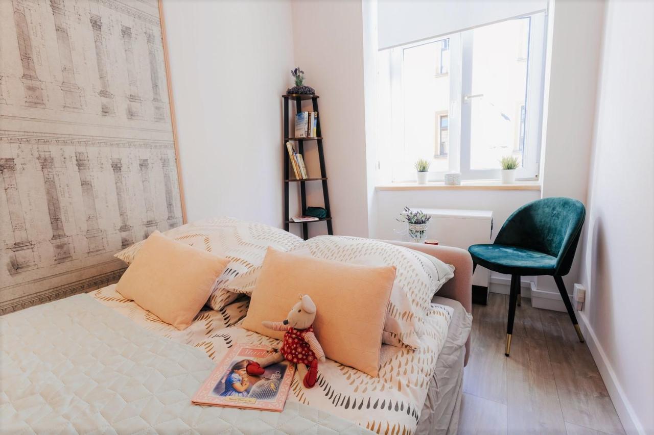 Delux Apartament Oldtown Kochanowskiego 30 Krakau Exterior foto